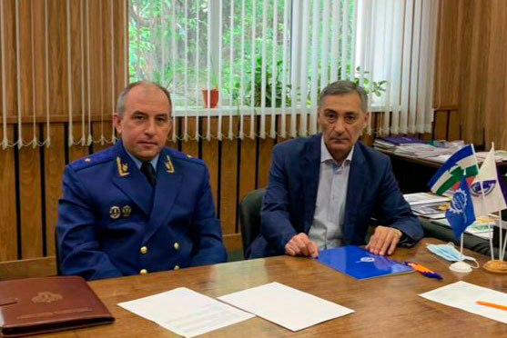 Первый заместитель прокурора Кабардино-Балкарской Республики Сысоенков А.В. 9.06.2021г. посетил ПАО «Телемеханика» Первый заместитель прокурора Кабардино-Балкарской Республики Сысоенков А.В. 9.06.2021г. посетил ПАО «Телемеханика»