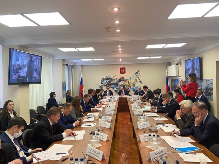 В Госдуме обсудили кадровый вопрос на предприятиях ОПК В Госдуме обсудили кадровый вопрос на предприятиях ОПК