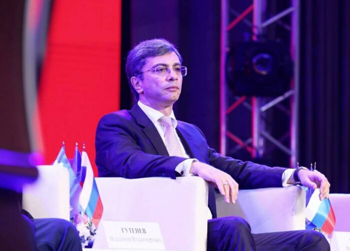 ВЛАДИМИР ГУТЕНЕВ: НУЖНО ОТ ПРОСТОГО ИМПОРТОЗАМЕЩЕНИЯ ПРИЙТИ К ТЕХНОЛОГИЧЕСКОМУ ЛИДЕРСТВУ